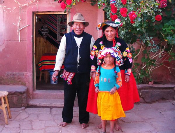 Llachon settlers <p>PUNO</p>
